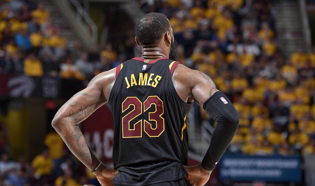 看似占优 看似占优